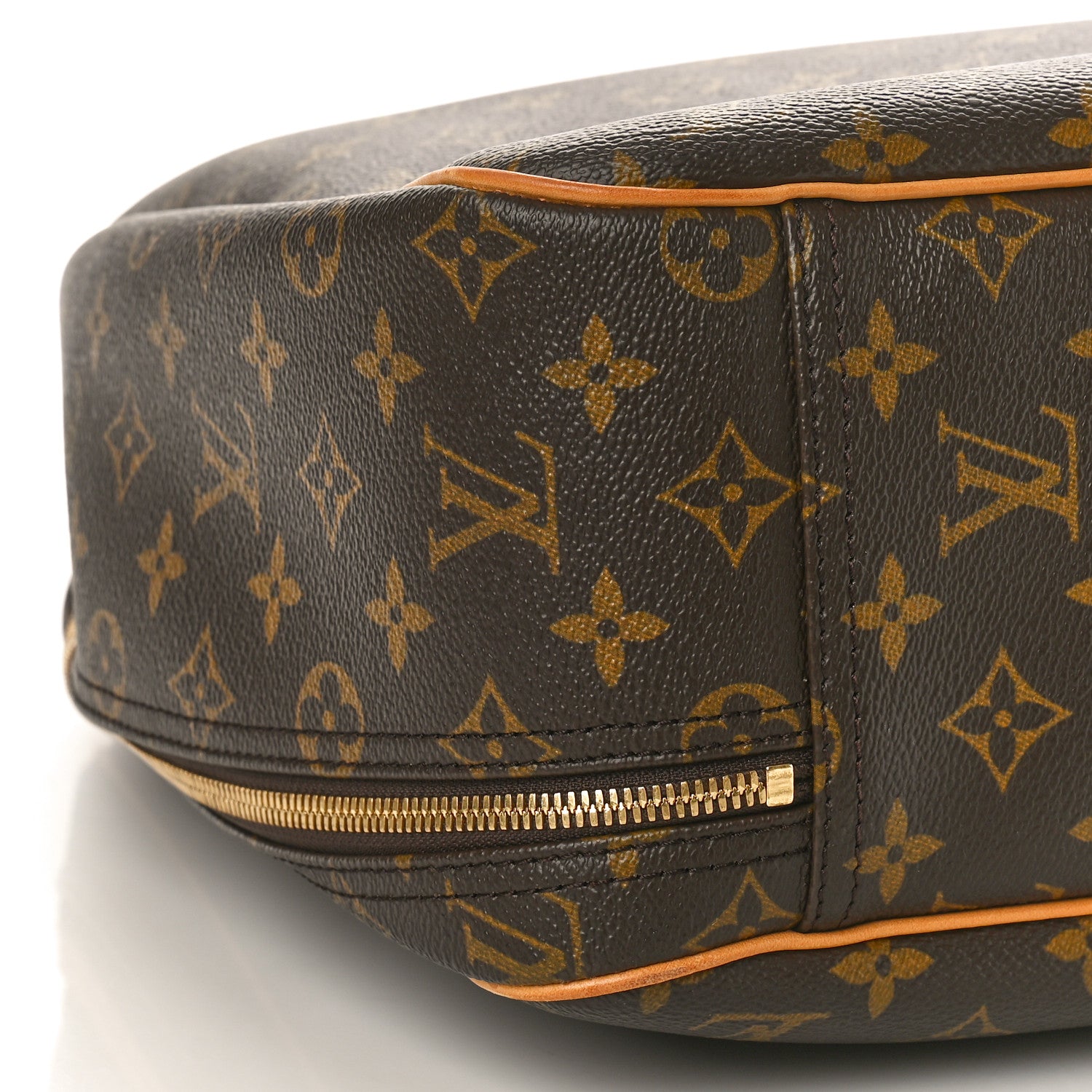 Louis Vuitton Monogram Excursion Shoe Bag 9 of 11