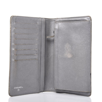Chanel Lambskin Camellia Embossed Yen Wallet Black 5 of 26