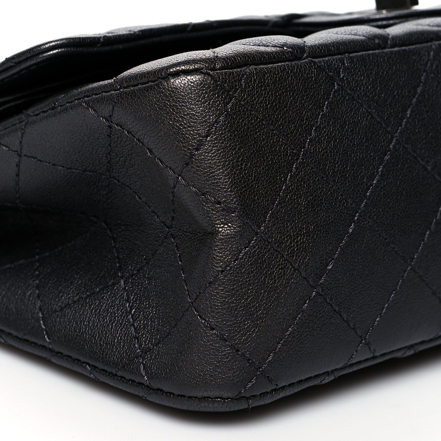 Metallic Sheepskin Quilted 2.55 Reissue 225 Flap Black