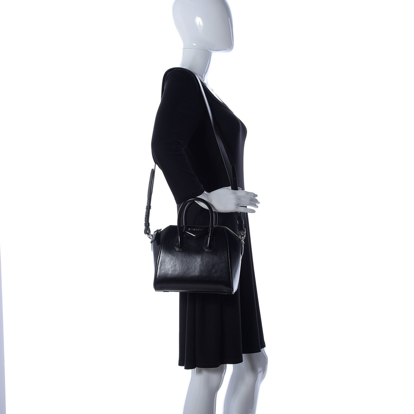 Shiny Lord Calfskin Mini Antigona Black