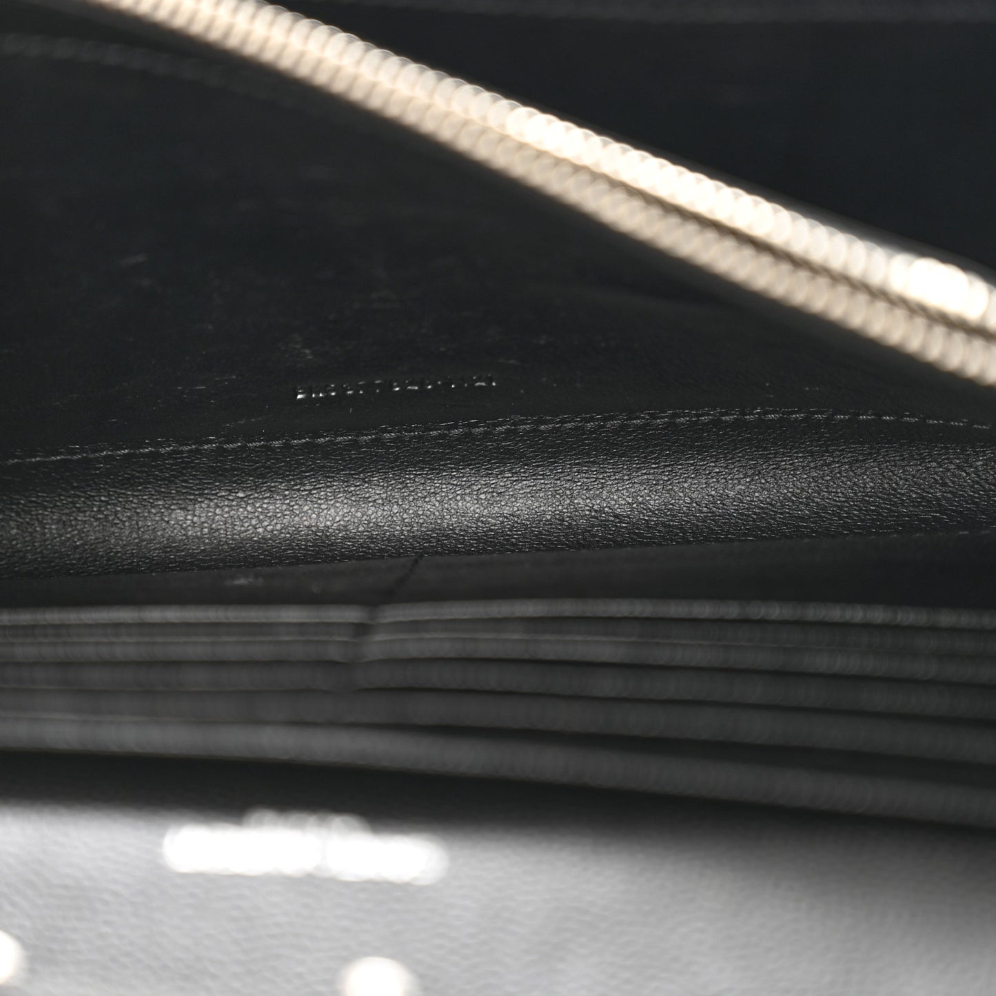 Grain De Poudre Matelasse Chevron Monogram Chain Wallet Black