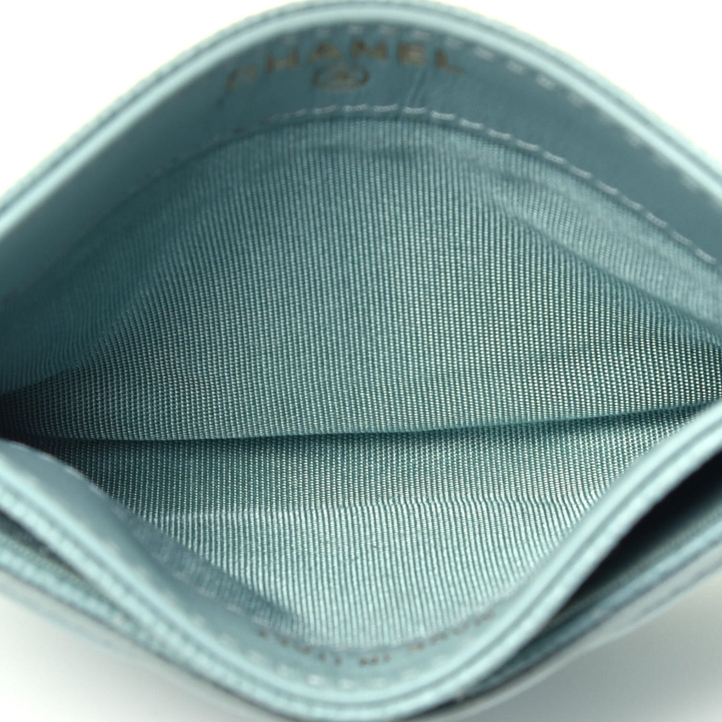 Caviar Quilted Filigree Card Holder Light Blue