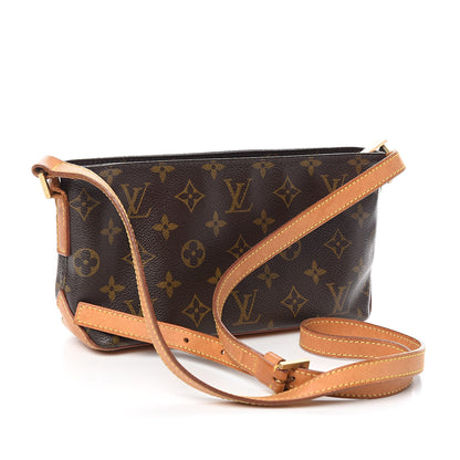 Louis Vuitton Monogram Trotteur 3 of 15