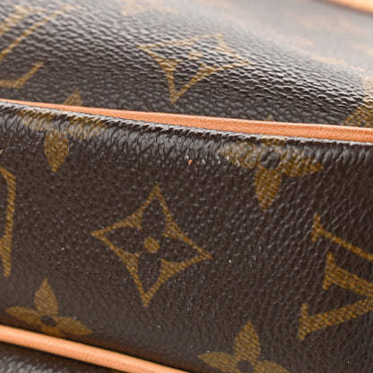 Louis Vuitton Monogram Reporter PM 8 of 17