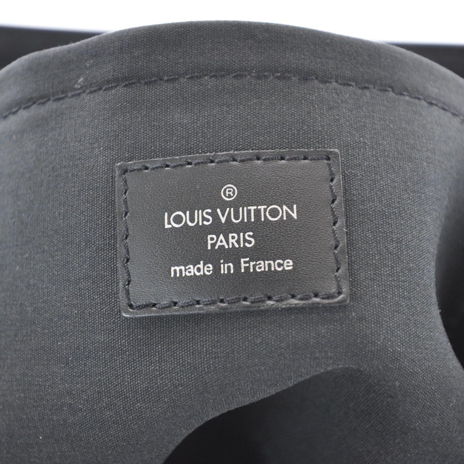 Louis Vuitton Epi Segur MM Black 9 of 10