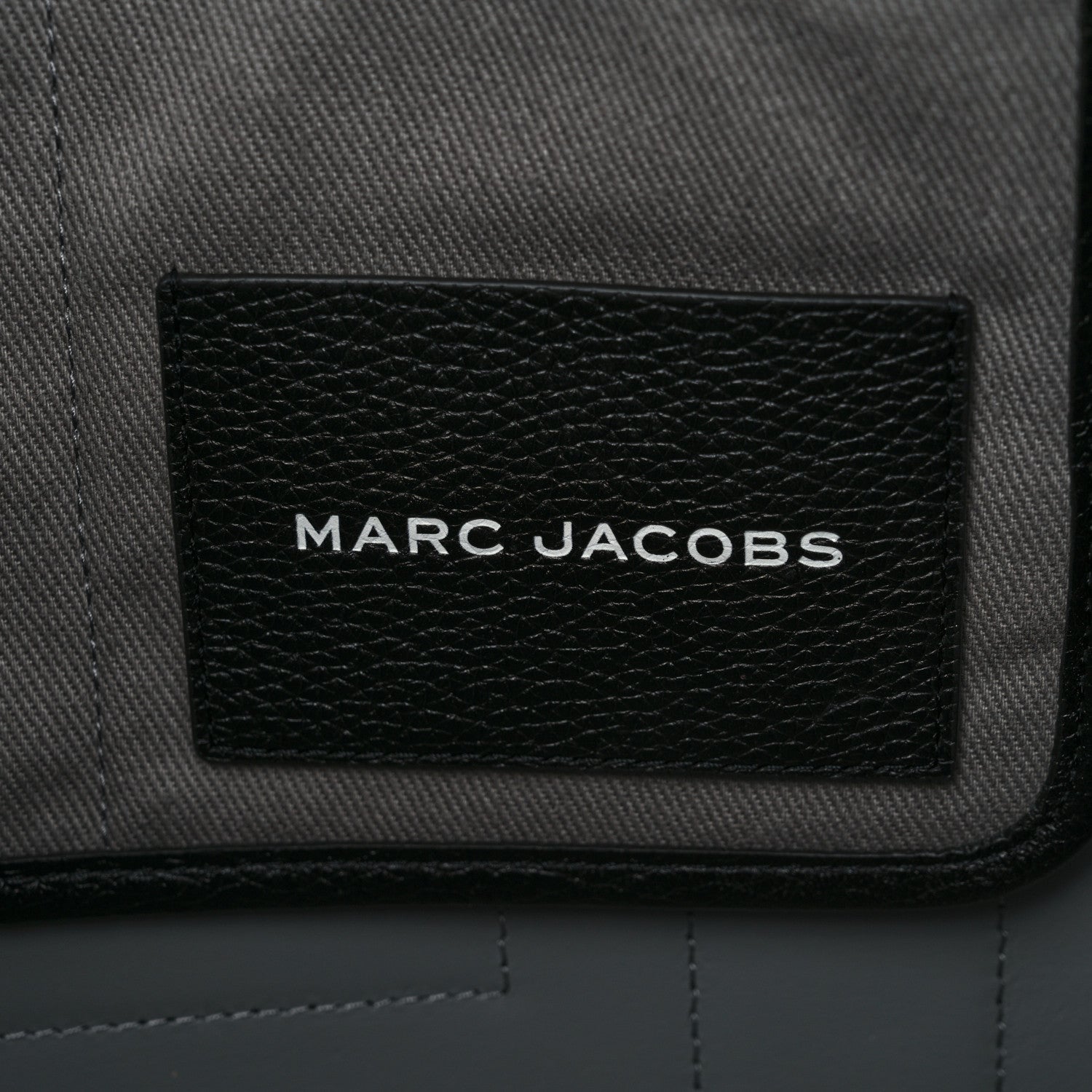 Marc Jacobs Grained Calfskin Large The Tote Bag Black 6 of 11
