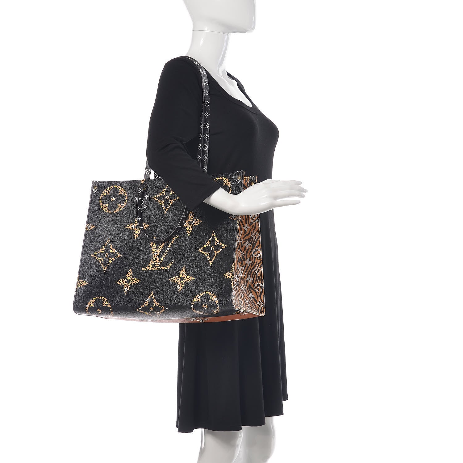 Louis Vuitton Monogram Giant Jungle Onthego GM Black 2 of 10