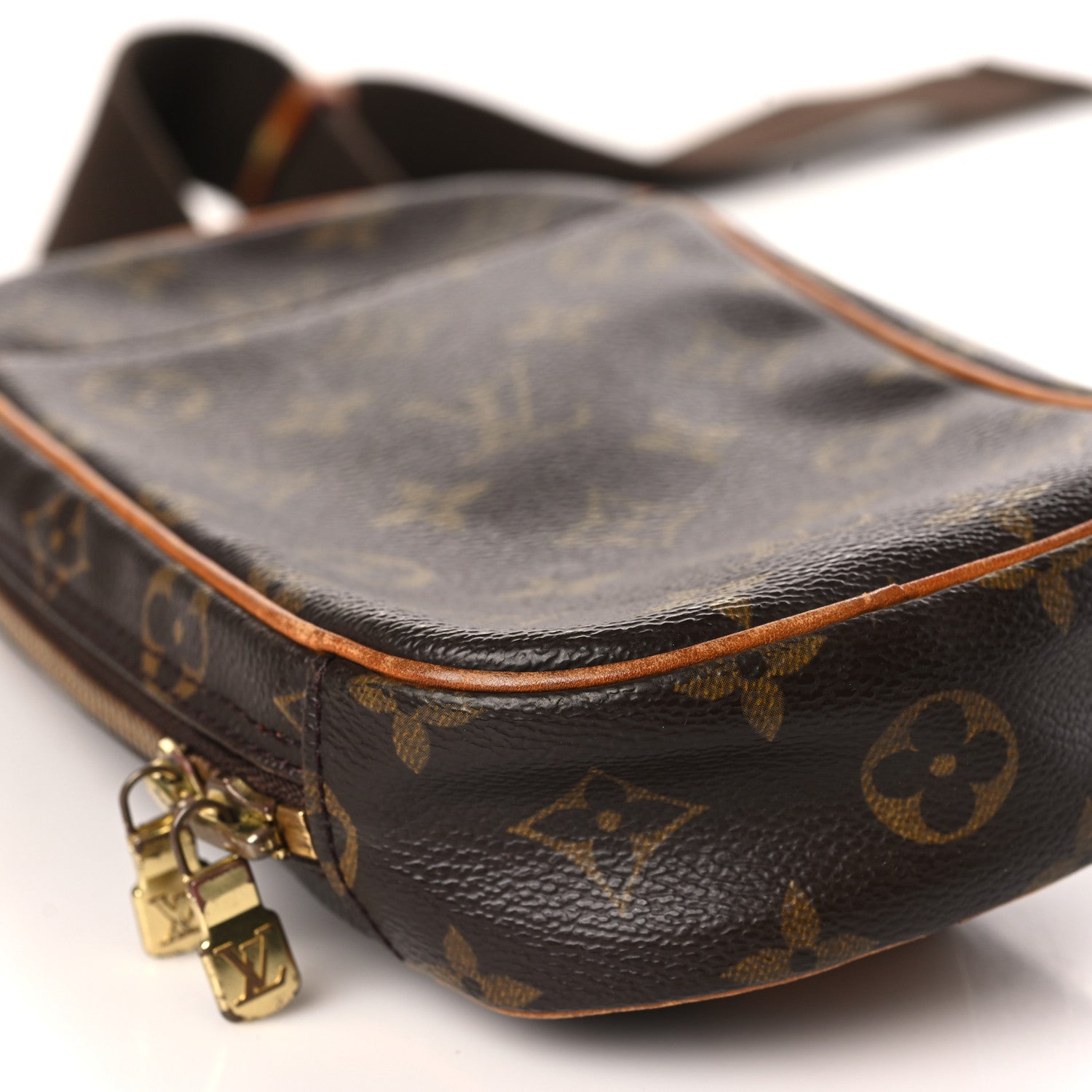 Louis Vuitton Monogram Pochette Gange 6 of 7