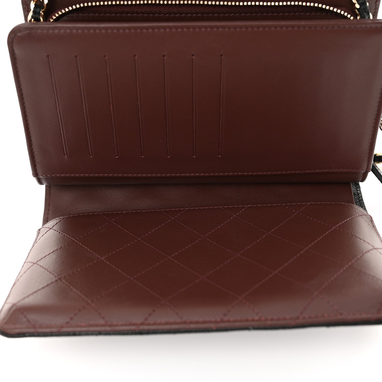 Caviar Quilted Compact Wallet On Chain WOC Black