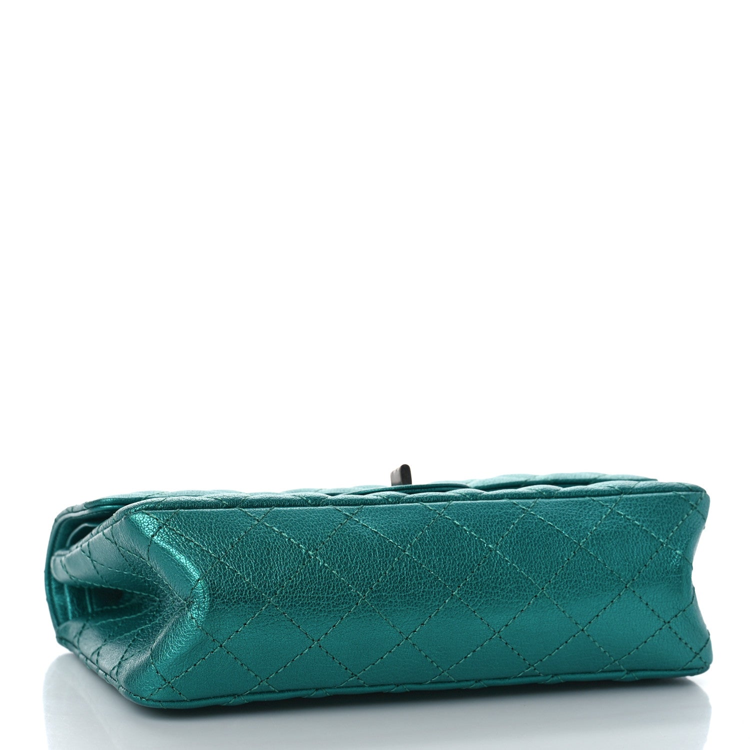 Chanel Metallic Sheepskin Quilted 2.55 Reissue 225 Flap Green 4 of 9