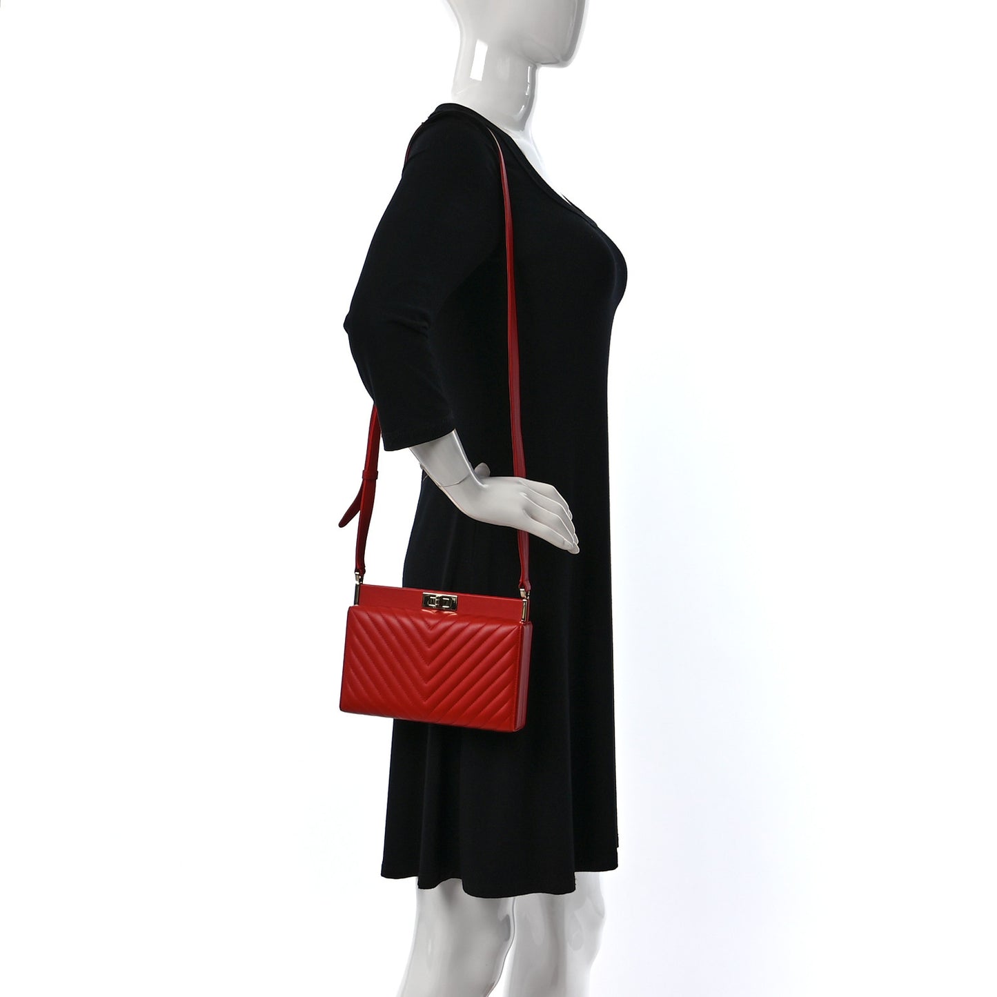 Lambskin Chevron Quilted Reissue Clutch Bag Red