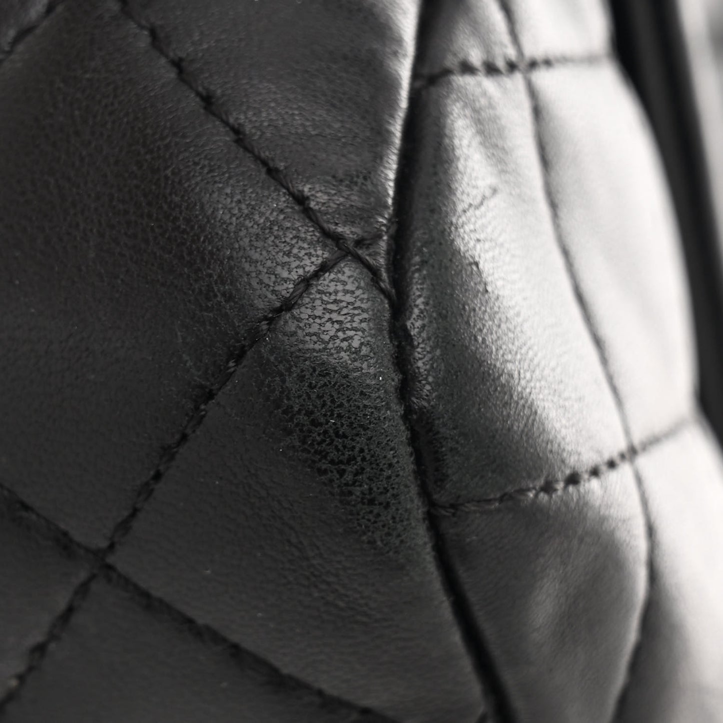 Lambskin Quilted Elementary Chic Flap Black
