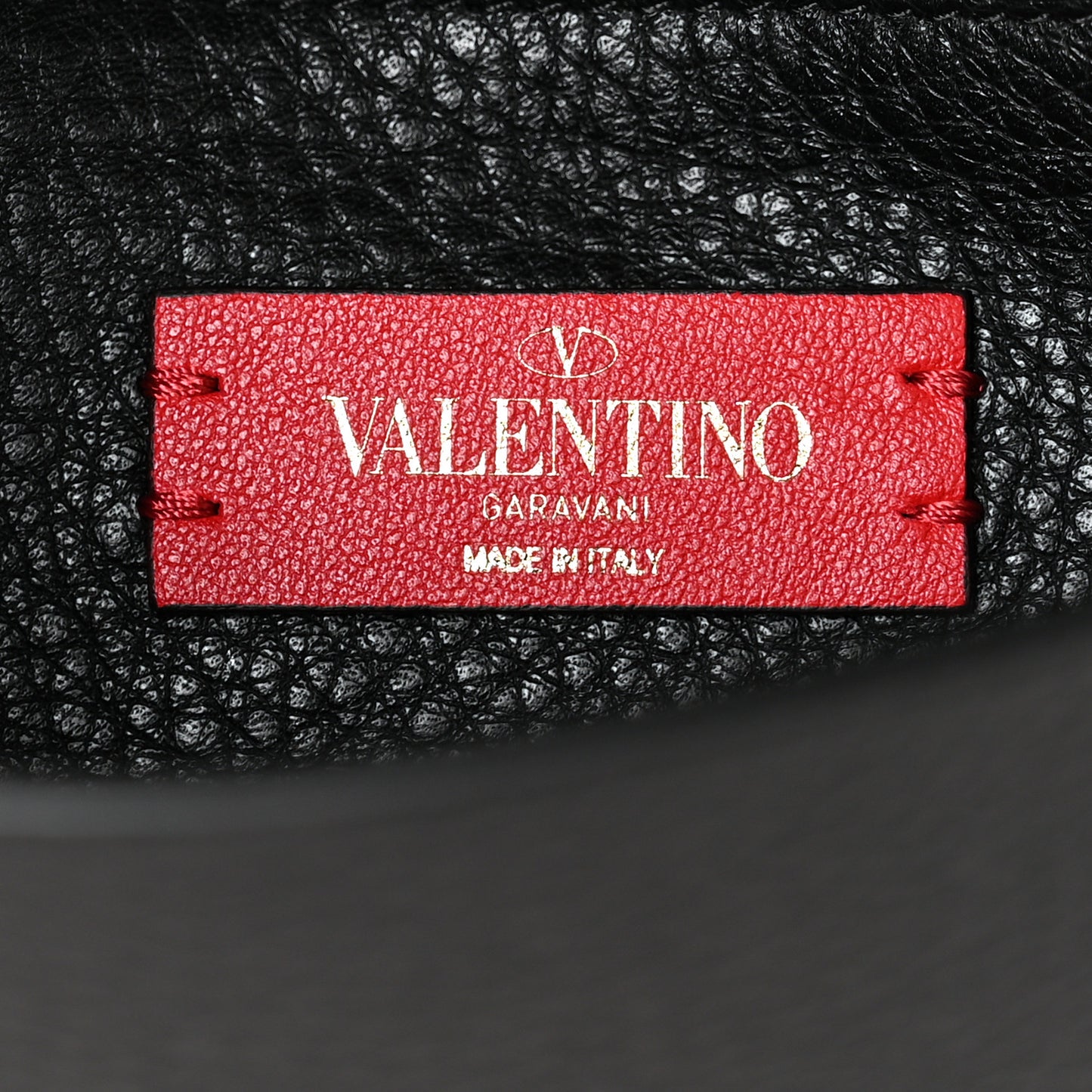 Pebbled Calfskin Rockstud Side Slip Crossbody Black