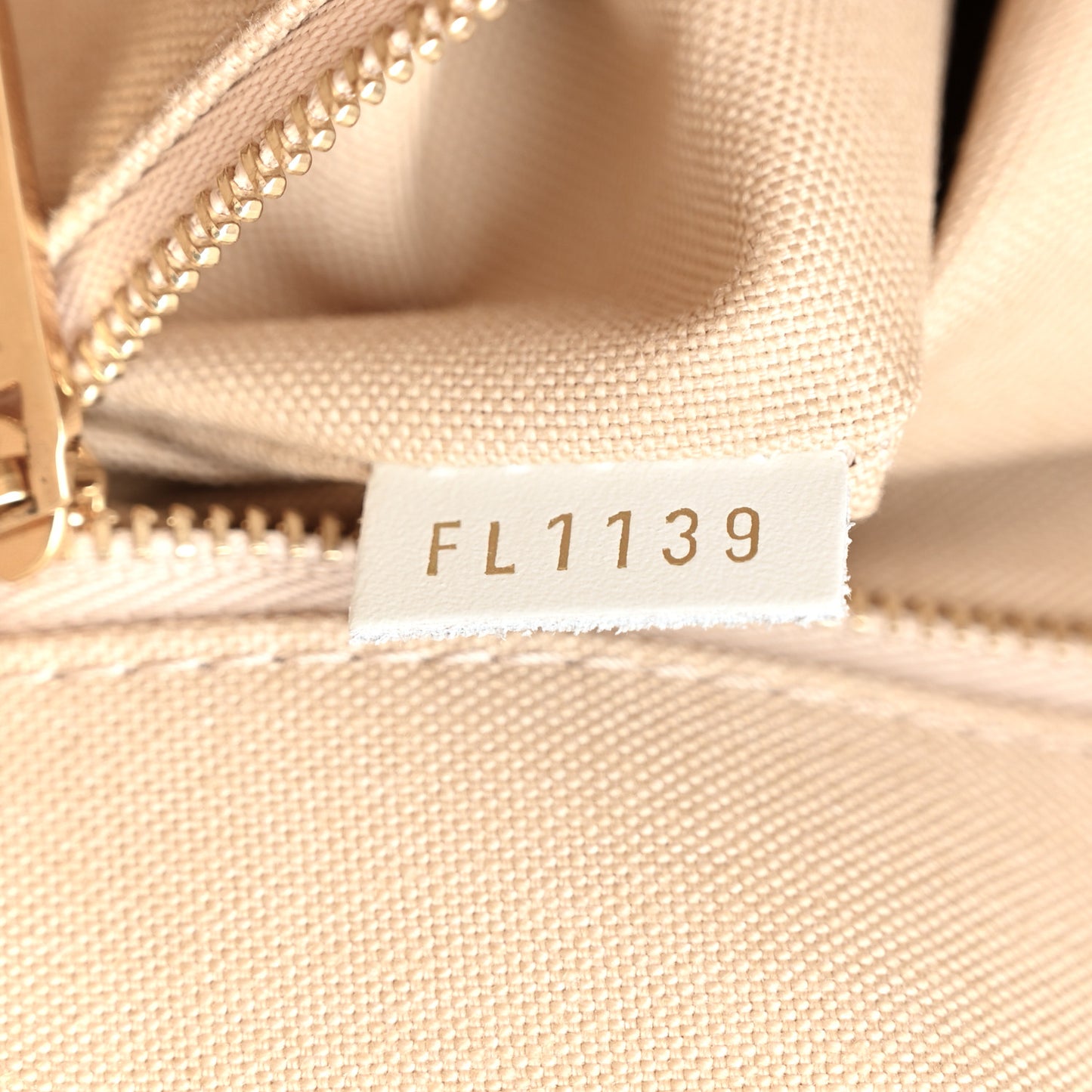 Monogram Giant Onthego GM Kaki Beige