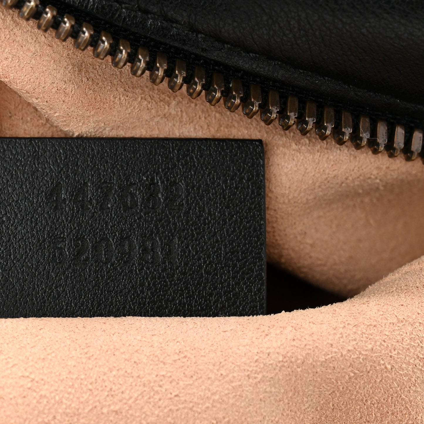 Calfskin Matelasse Small GG Marmont Chain Shoulder Bag Black