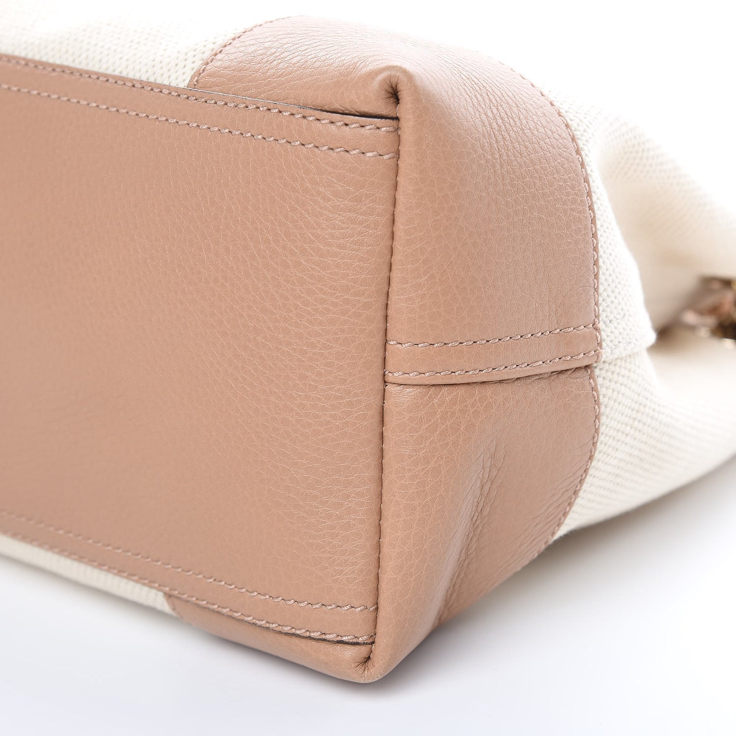 Linen Canvas Pebbled Calfskin Medium Soho Chain Shoulder Bag White Camelia