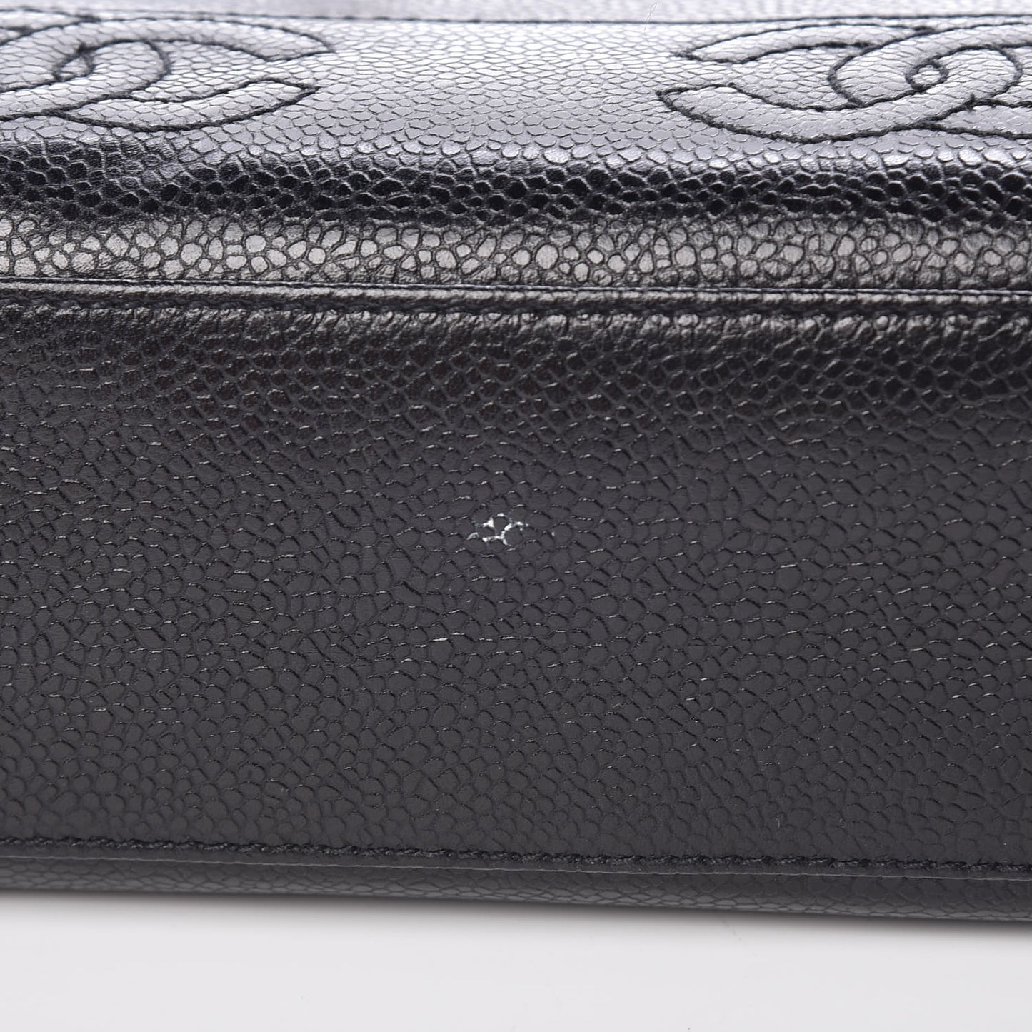 Caviar CC Shoulder Bag Black