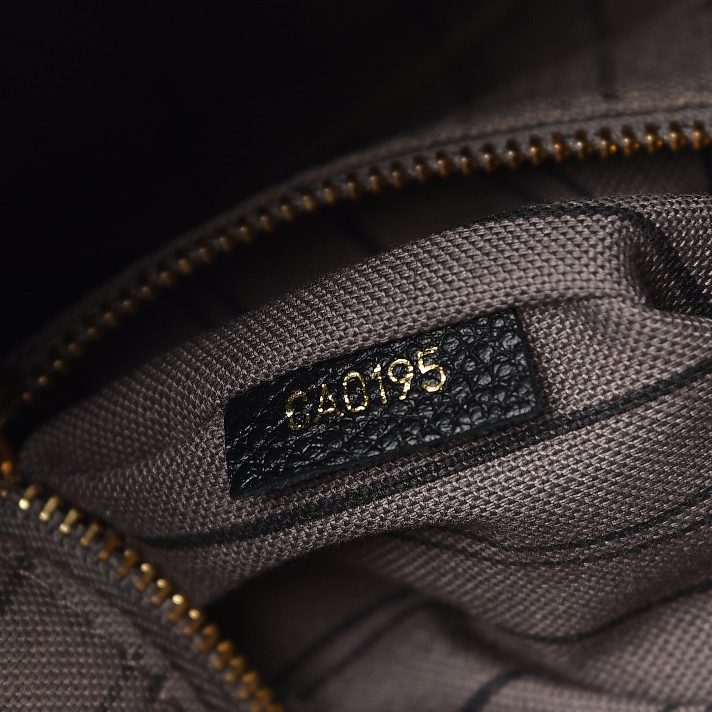 Empreinte Artsy MM Black