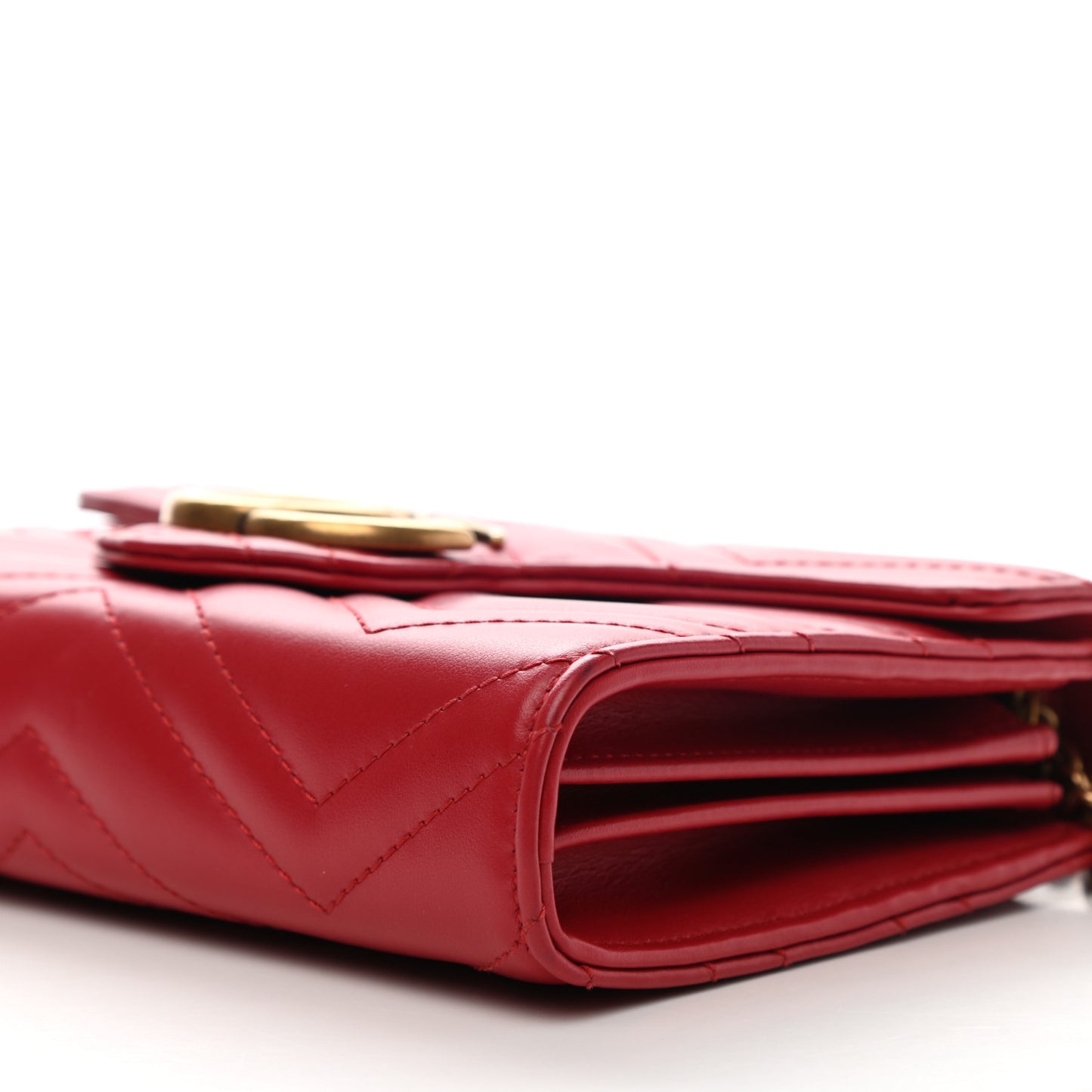 Calfskin Matelasse GG Marmont Chain Wallet Hibiscus Red