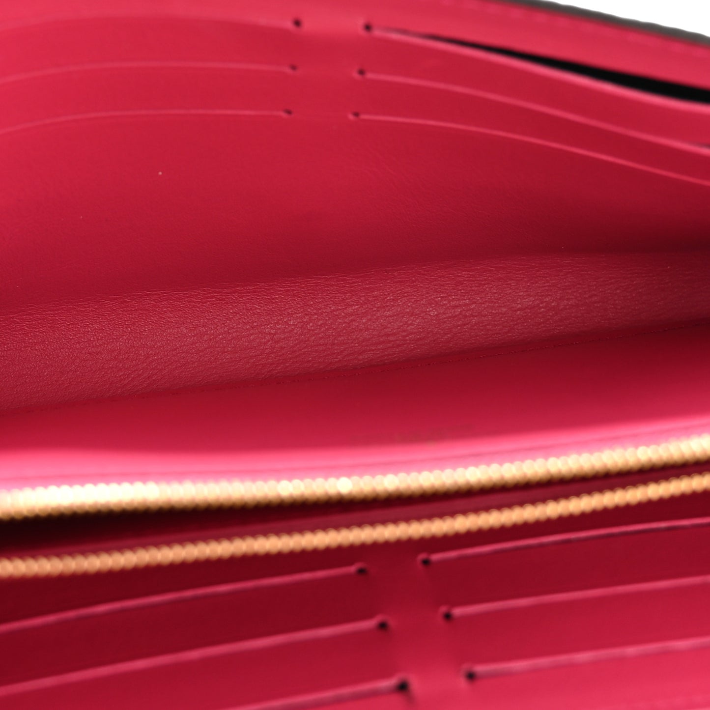 Taurillon Capucines Wallet Black