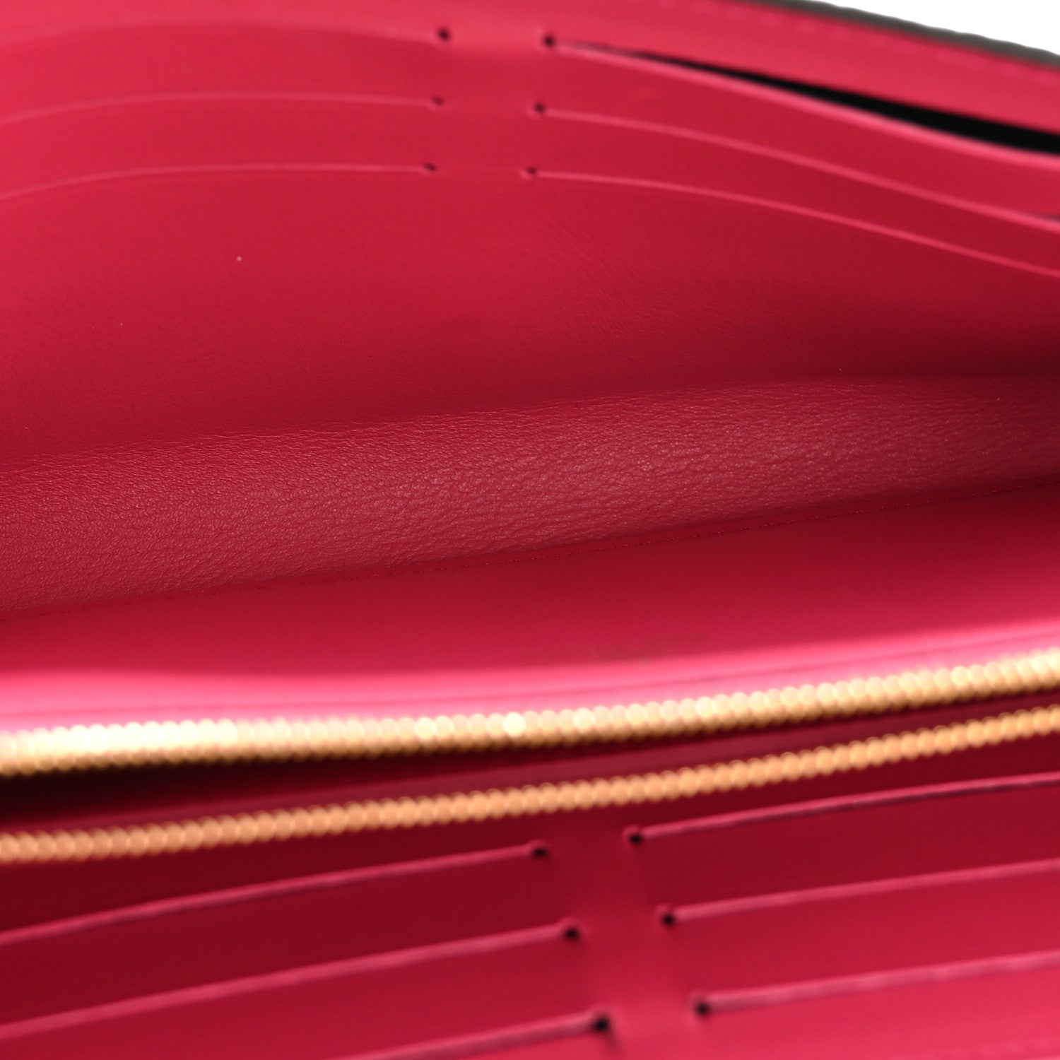 Louis Vuitton Taurillon Capucines Wallet Black 5 of 10