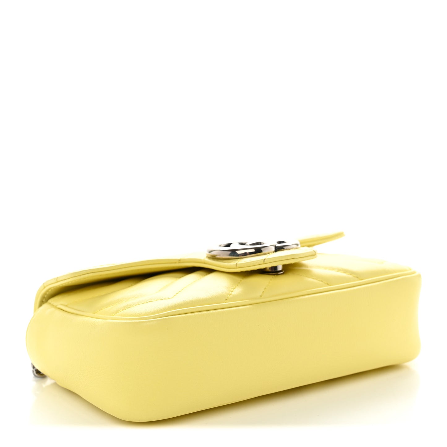 Calfskin Matelasse Super Mini GG Marmont Shoulder Bag Banana