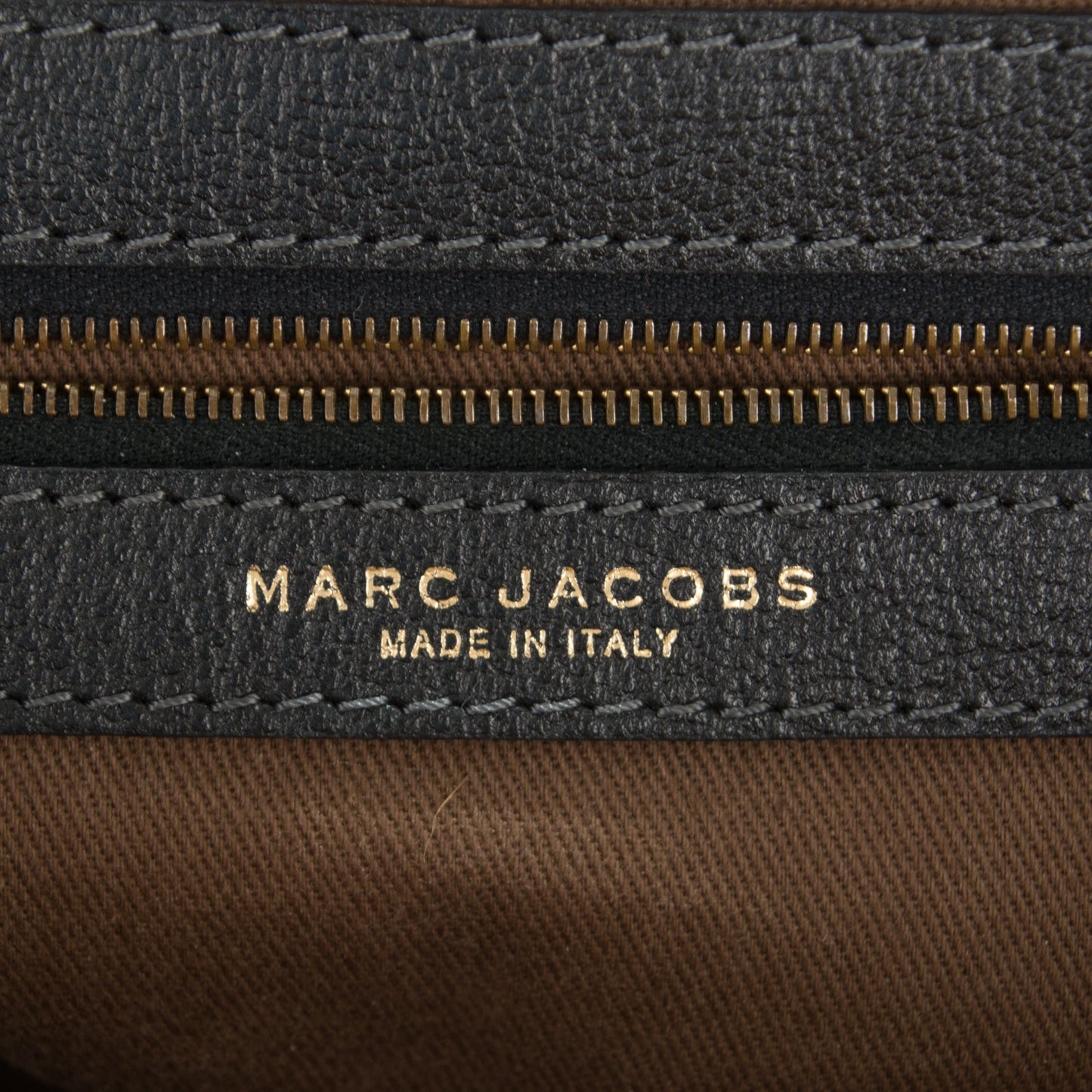 Calfskin Quilted Stam Black