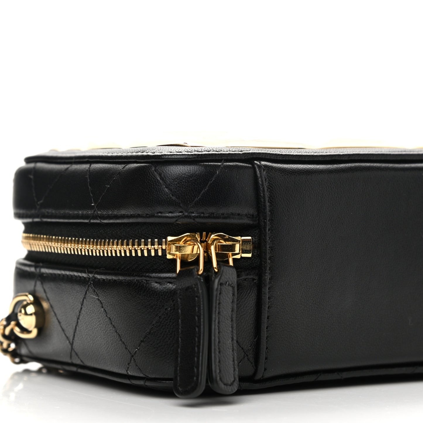 Lambskin Quilted Golden Plate Clutch With Chain Black