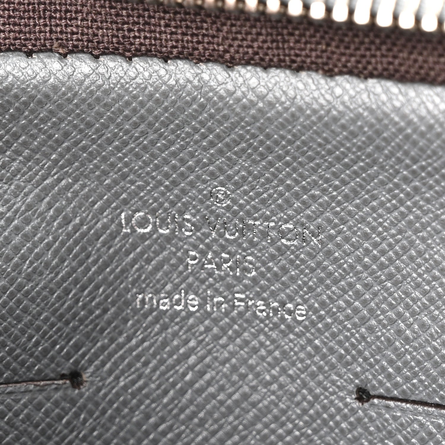 Louis Vuitton Taiga Neo Pavel Glacier 6 of 9