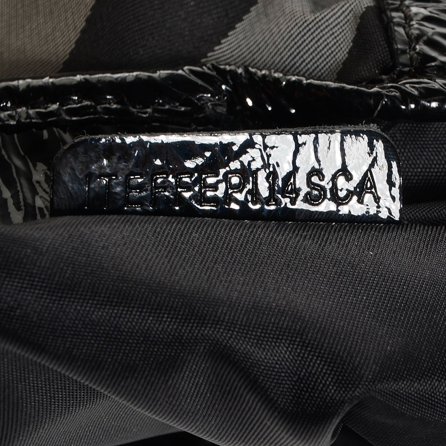 Nylon Beat Check Medium Victoria Tote Black