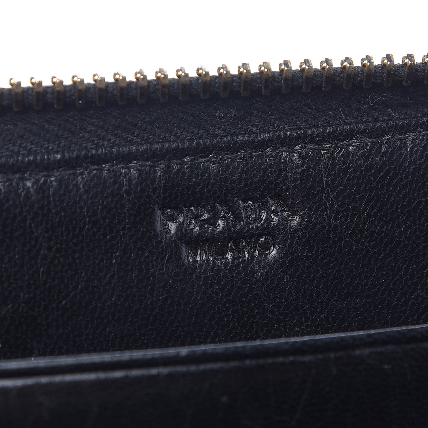 Goatskin Woven Zip Around Wallet Rubino Black