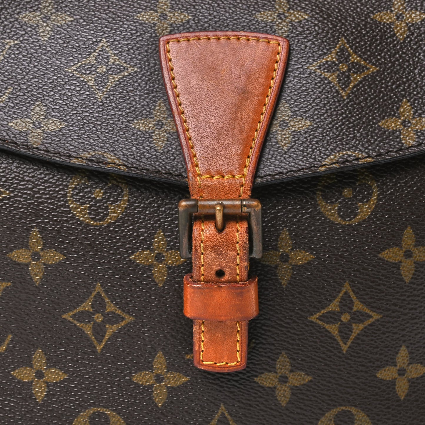 Monogram Jeune Fille