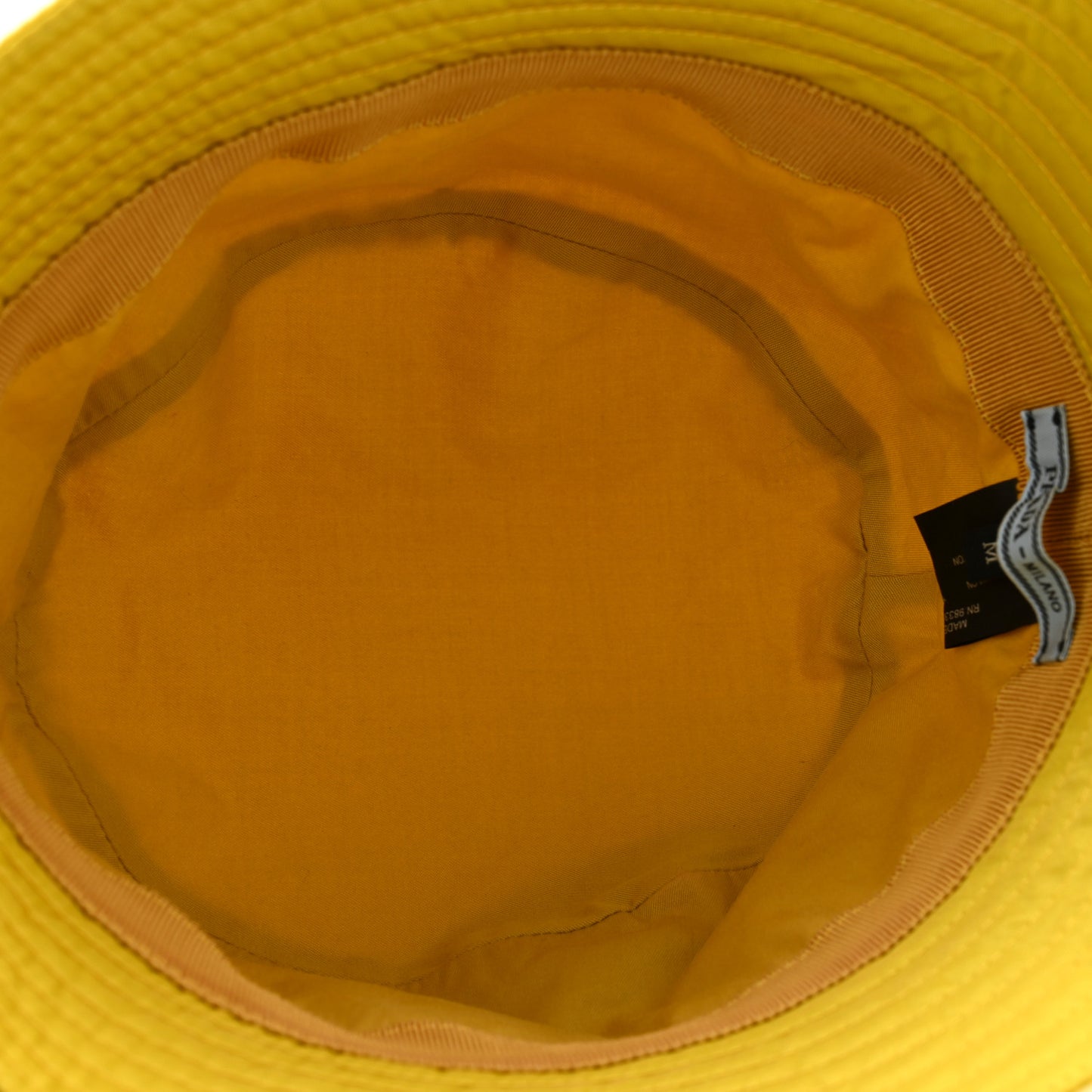 Re-Nylon Metal Triangle Logo Mens Bucket Hat M Giallo