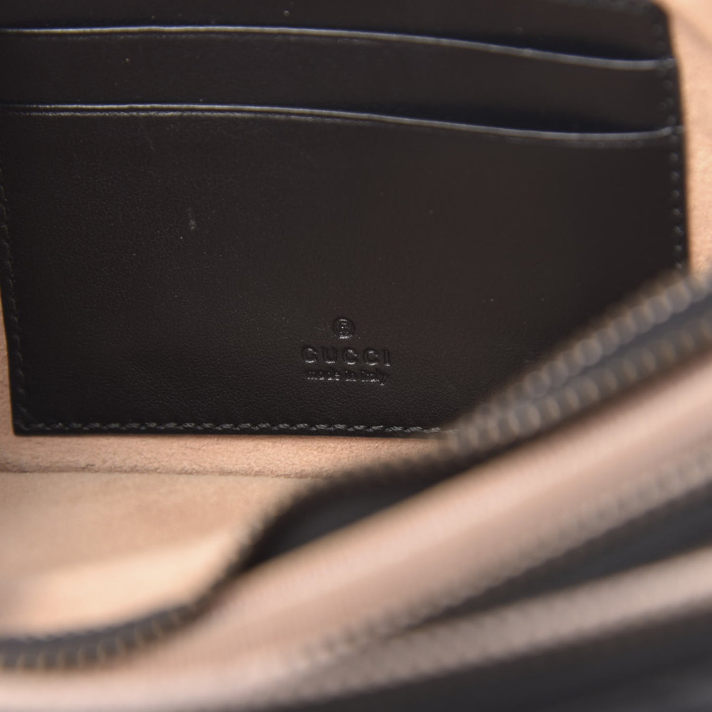 Calfskin Matelasse Mini GG Marmont Chain Crossbody Bag Black