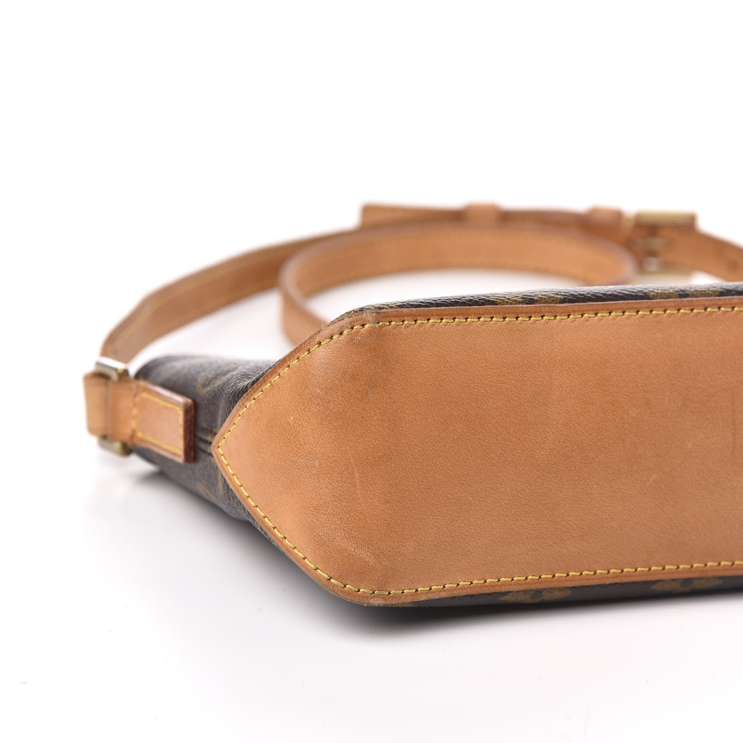 Louis Vuitton Monogram Trotteur 8 of 11