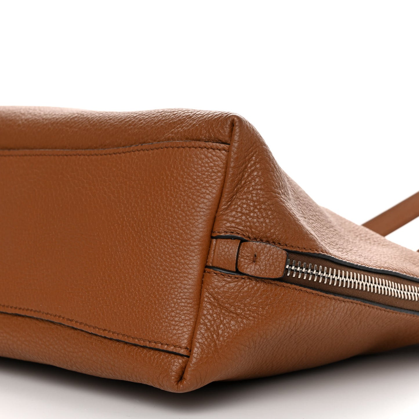 Vitello Daino Zip Shopping Tote Cannella