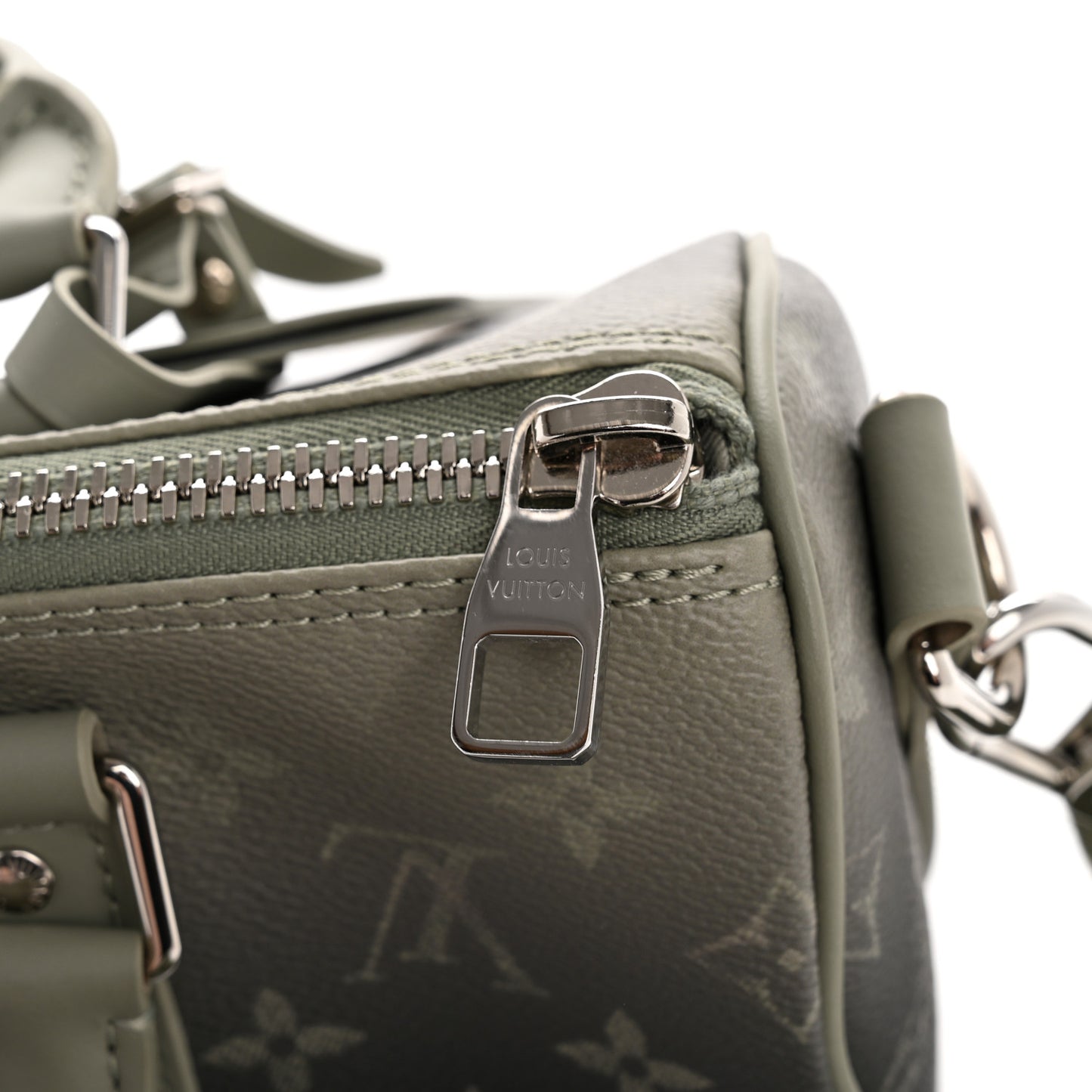 Monogram Gradient Keepall Bandouliere 25 Khaki