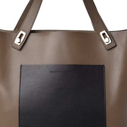 Balenciaga Calfskin Pocket Tote M Khaki and Black 11 of 11