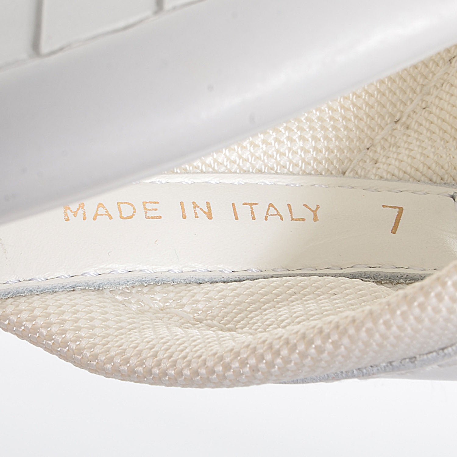 Louis Vuitton Mens Perforated Logo Thong Sandal 7 White 6 of 7