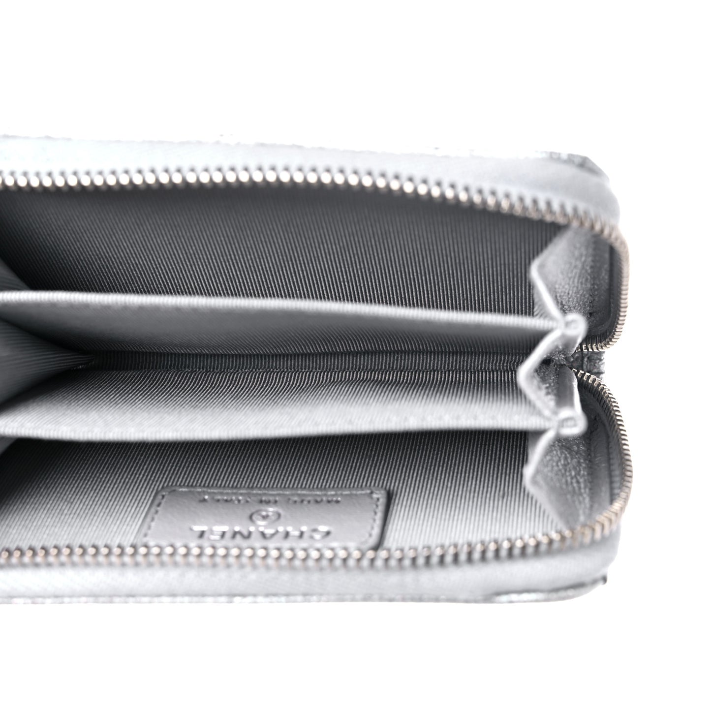 Glittered Metallic Caviar Quilted Zip Coin Purse Wallet Silver