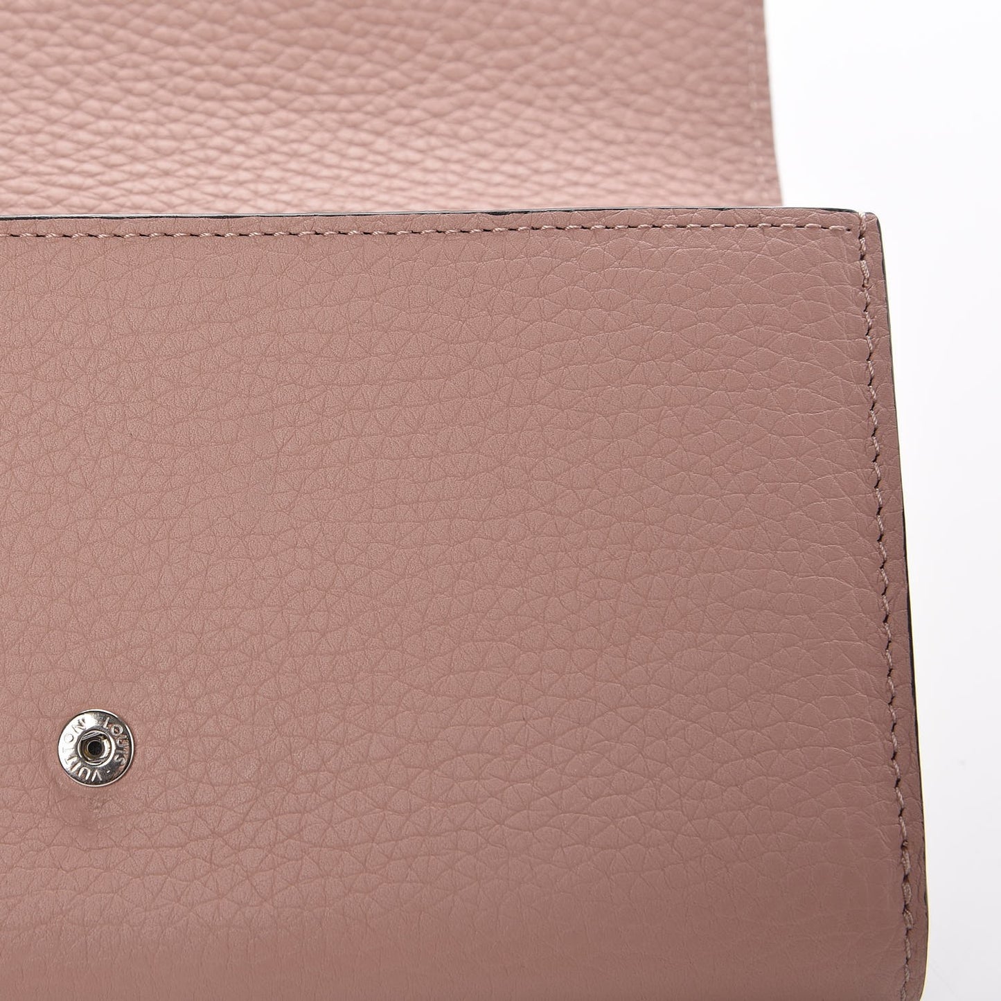 Taurillon Capucines Wallet Magnolia