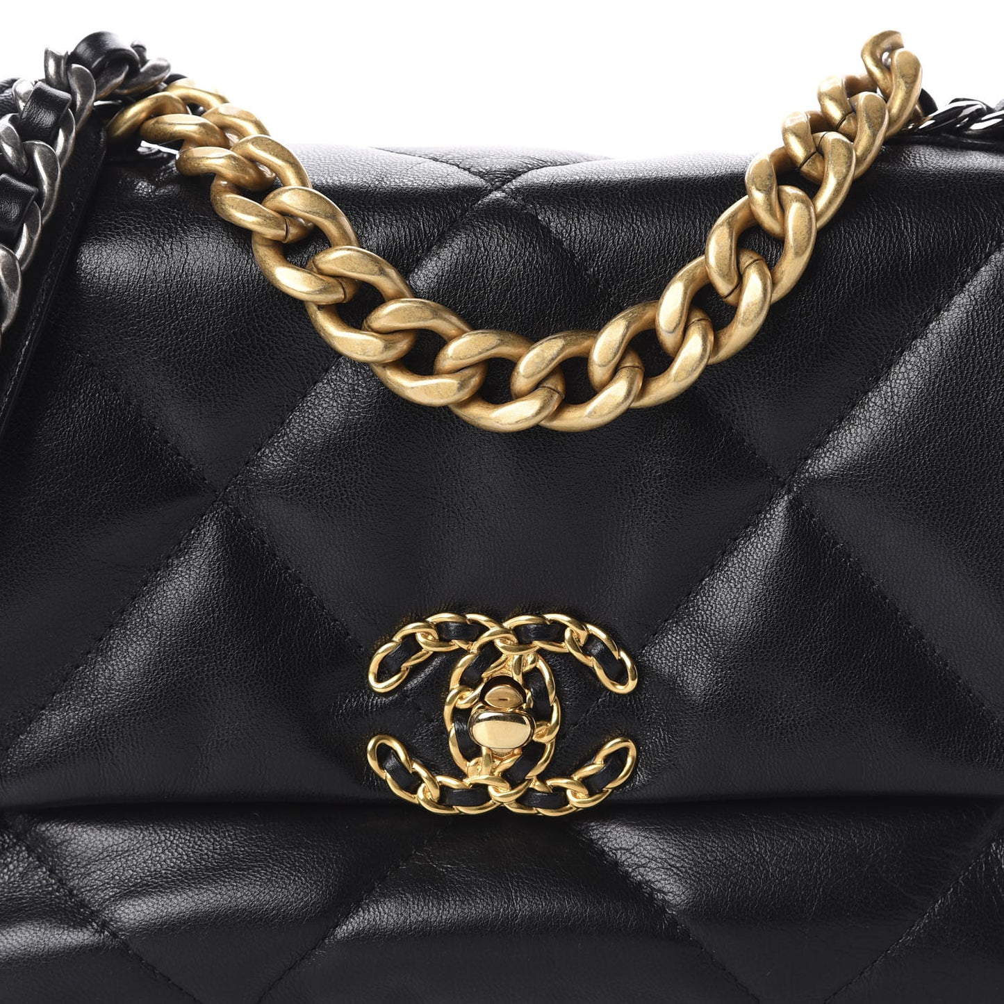 Goatskin Quilted Medium 19 Flap Black