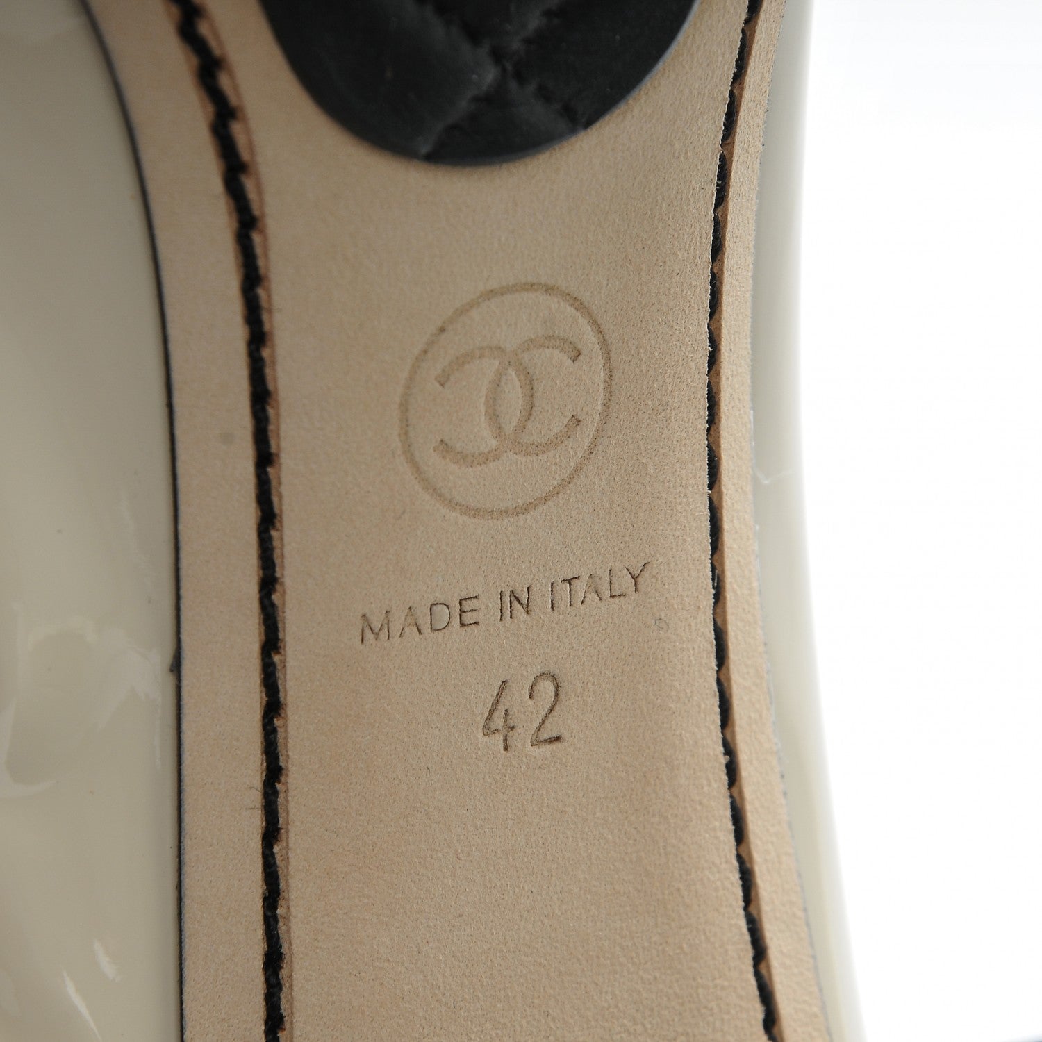 Chanel Patent CC Elastic Cap Toe Pumps 42 Light Beige Black 6 of 7