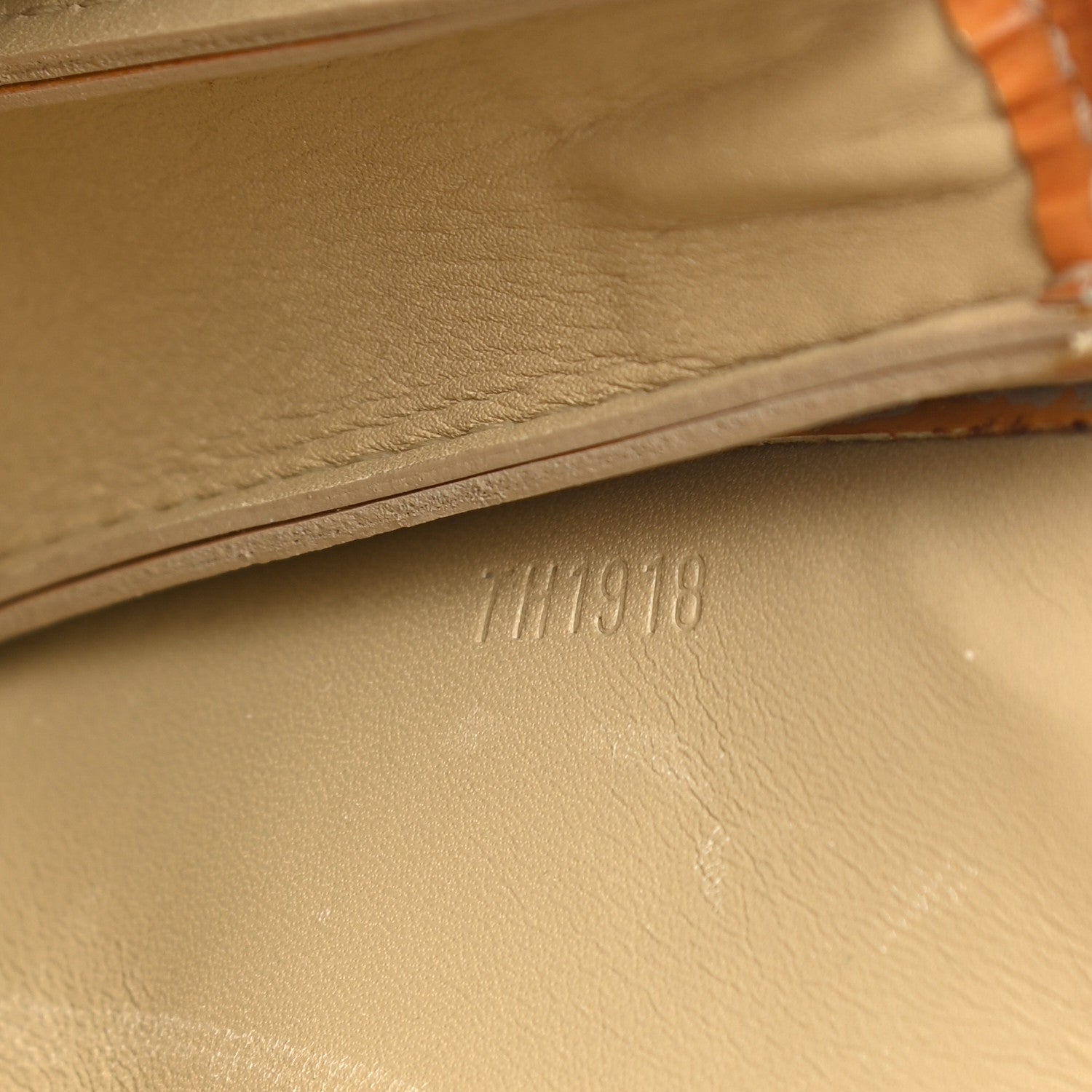 Louis Vuitton Vernis Lexington Pochette Beige 7 of 16