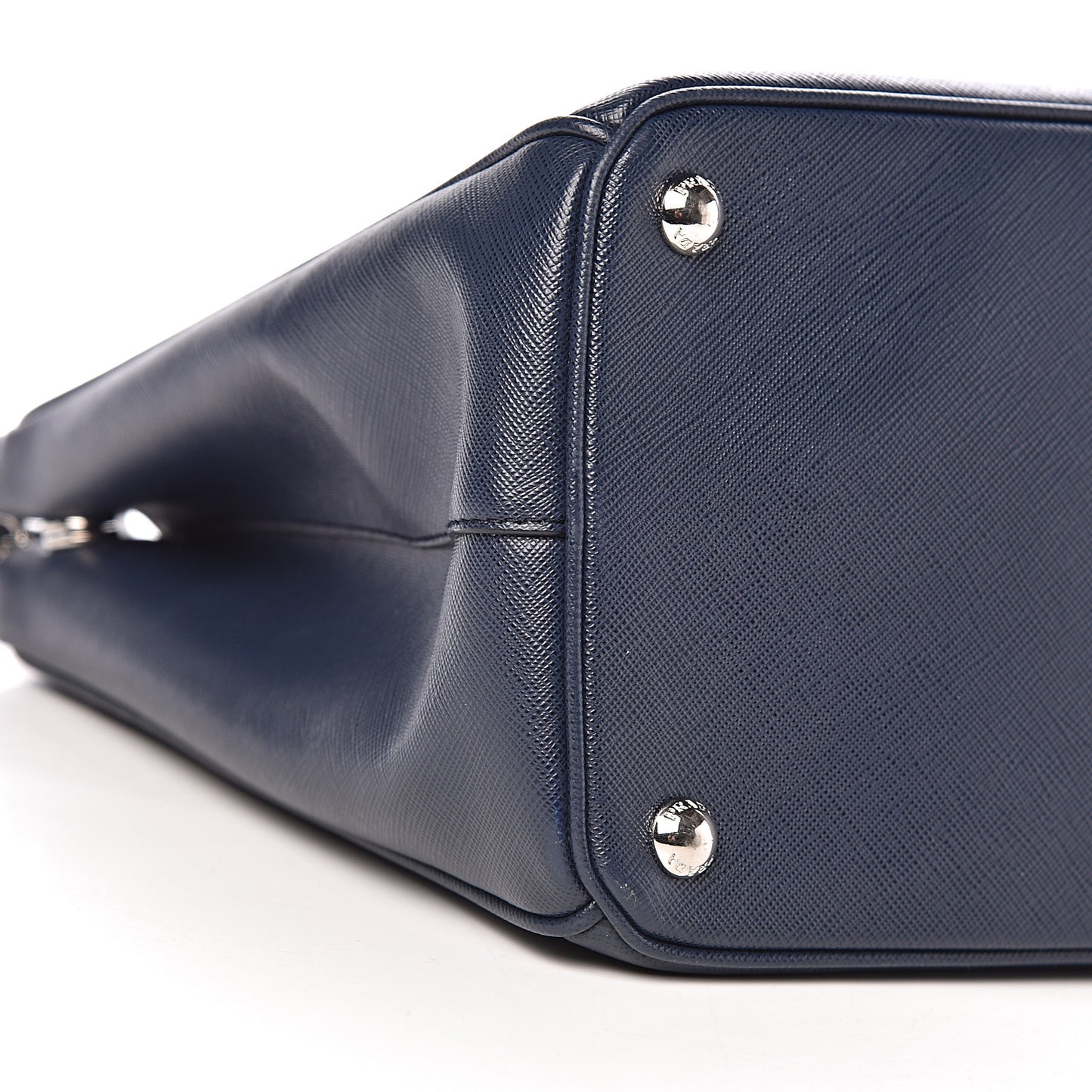 Saffiano Medium Galleria Double Zip Tote Baltico