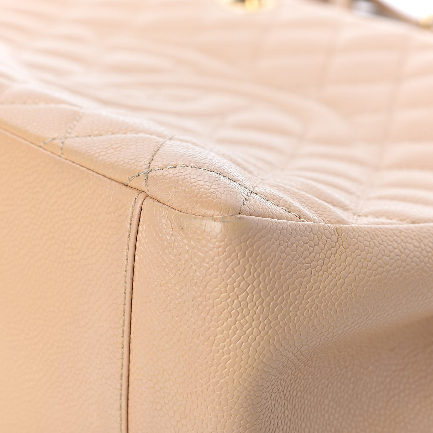 Caviar Quilted Grand Shopping Tote GST Beige Clair