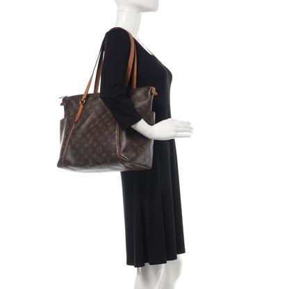 Louis Vuitton Monogram Totally MM 2 of 17