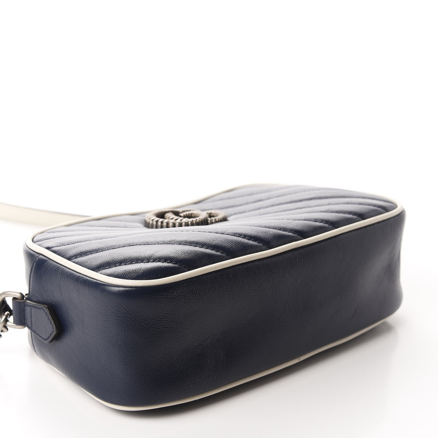 Gucci Vintage Effect Calfskin Matelasse Diagonal Small Torchon GG Marmont Chain Shoulder Bag Blue Agata Mystic White 4 of 11
