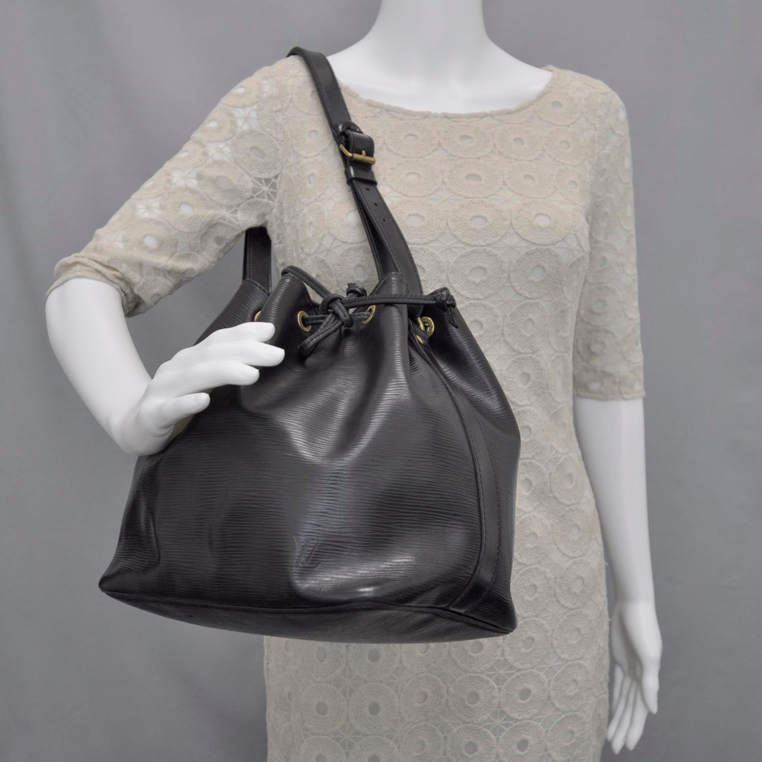 Louis Vuitton Epi Petit Noe Black 2 of 11