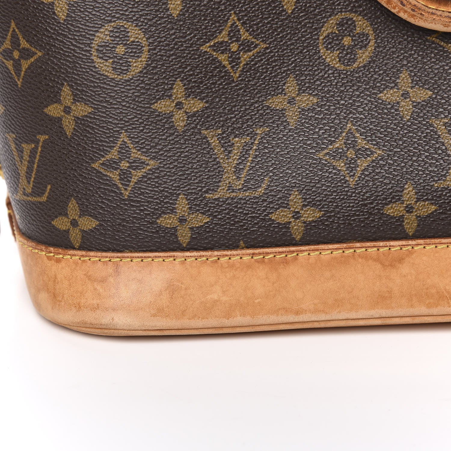Louis Vuitton Monogram Alma PM 8 of 17